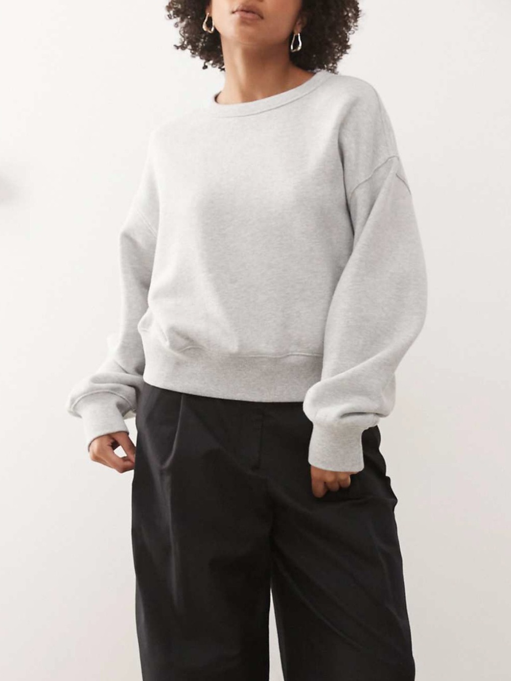 NWT J.o&co Cropped Boxy Crewneck Sweatshirt, Cloud White Heather Grey – XL